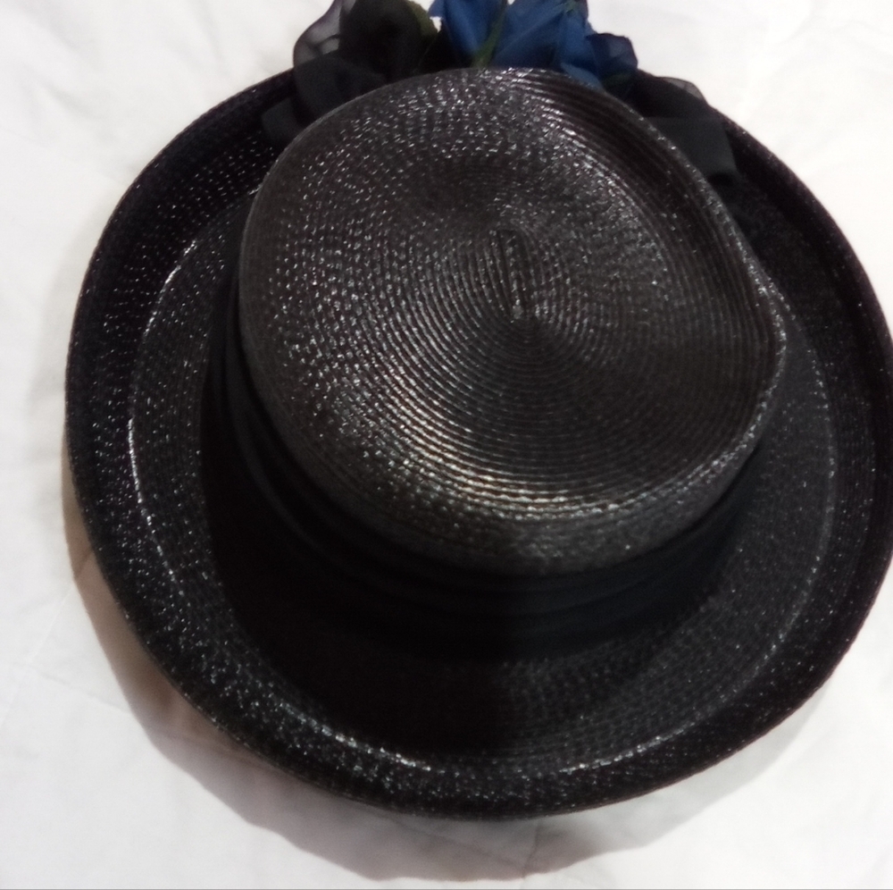 Elegant olefin Black Hat Lord&Taylor